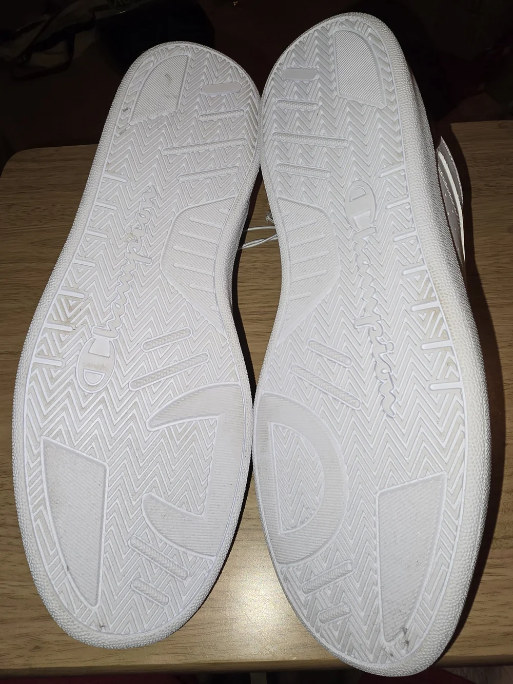 CHAMPION MENS SHOES MAROON/WHITE SIZE 11.5 BRAND NEW/NO BOX/CASUAL/SPORTS
